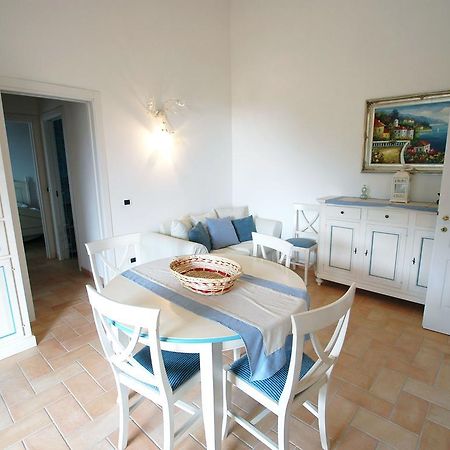Villaggio Di Mezzo Ortano Рио-Марина Экстерьер фото